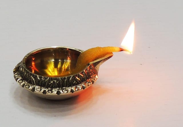Brass Table Decor Oil Lamp Kuber Deepak  - 2.5*2*0.9 inch (Z140 B)