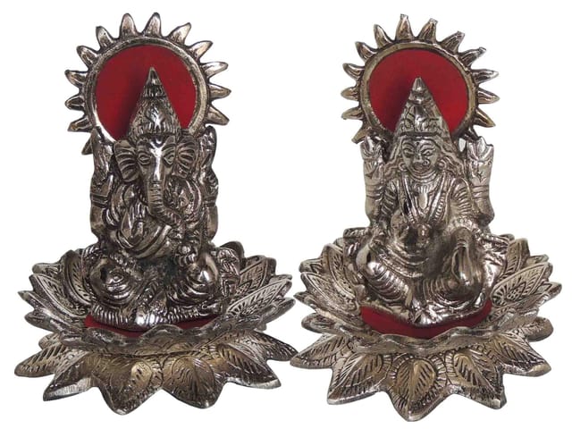 Aluminium Showpiece Lotus LG Silver Pair Statue - 3*7*4.5 Inch (AS156 S)