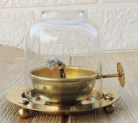 Brass Table Decor Adjustale Wick Oil Lamp Deepak - 4.5*4.5*3.3 Inch, 50 ML (Z617 C)